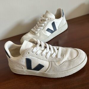 VEJA Women's V-10 Low Top Sneakers